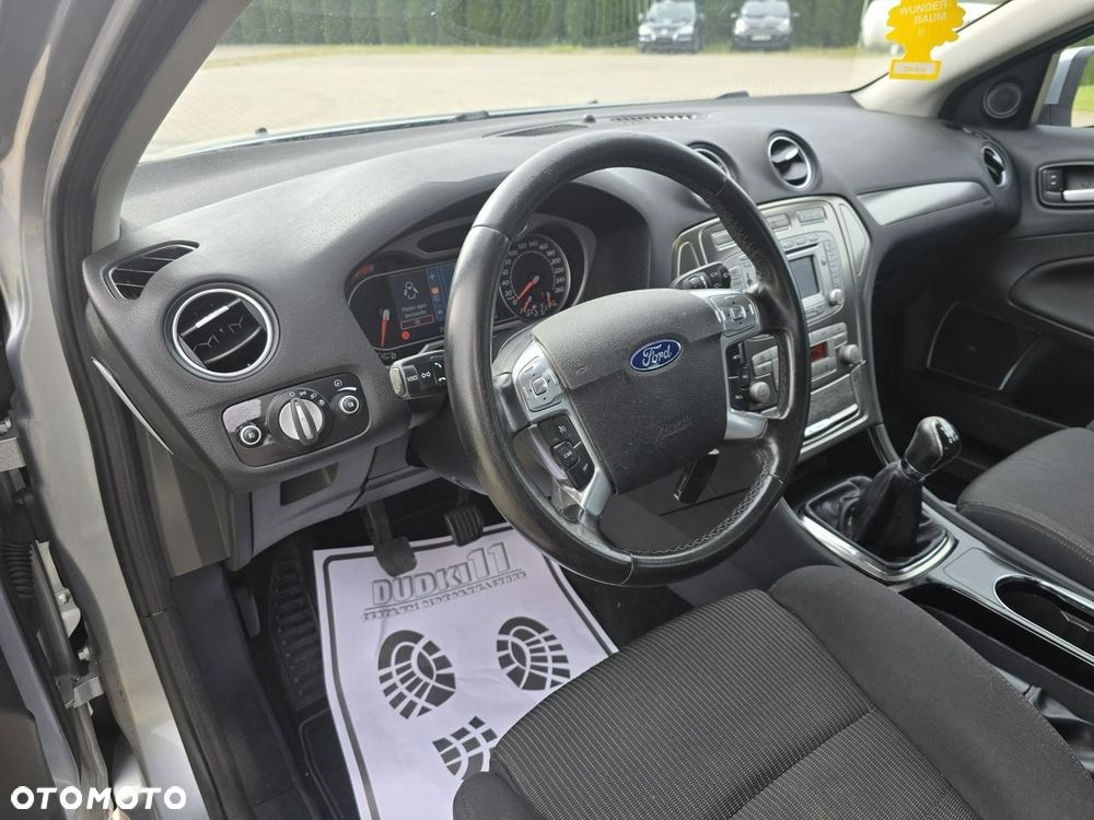 Ford Mondeo - 18