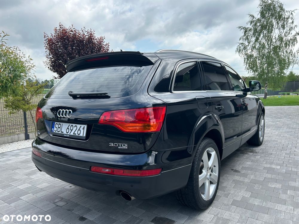 Audi Q7 - 7