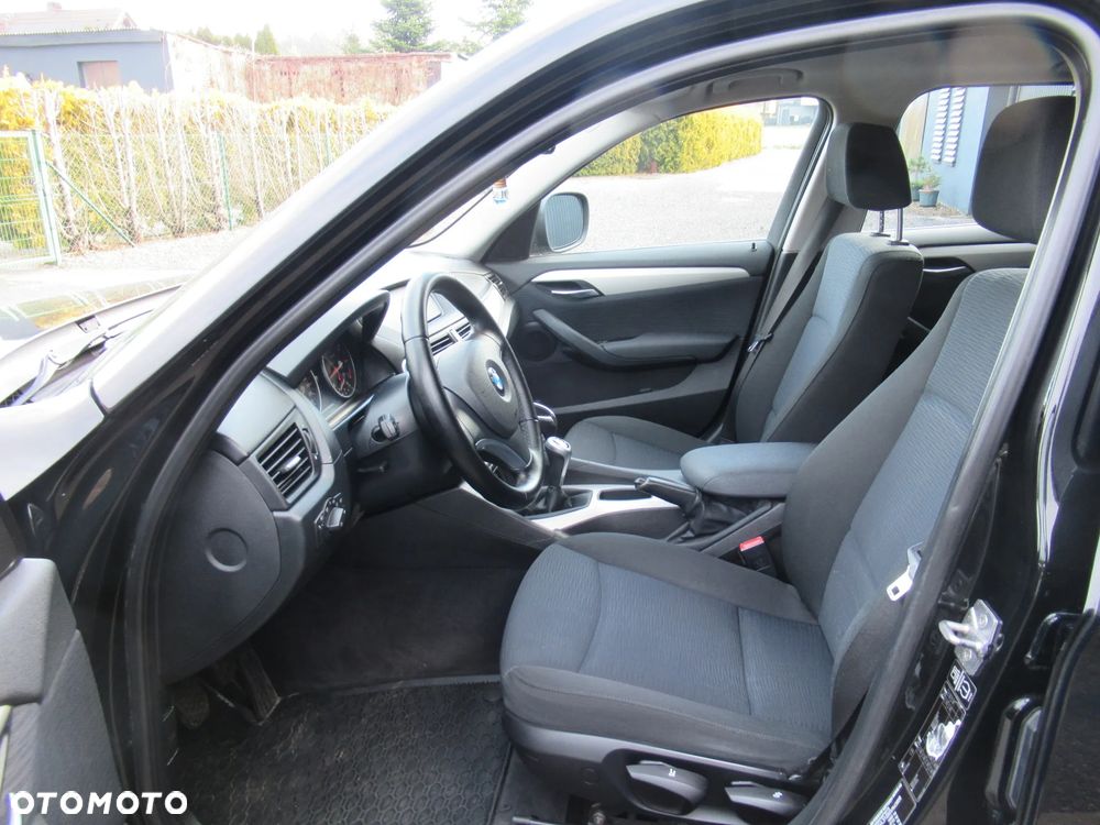 BMW X1 sDrive18i - 9