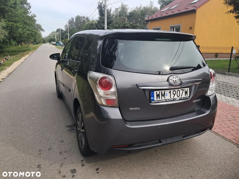 Toyota Verso 1.6 D-4D Active 7os - 15