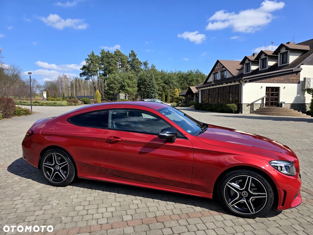 Mercedes-Benz Klasa C 220 d 4MATIC 9G-TRONIC - 26