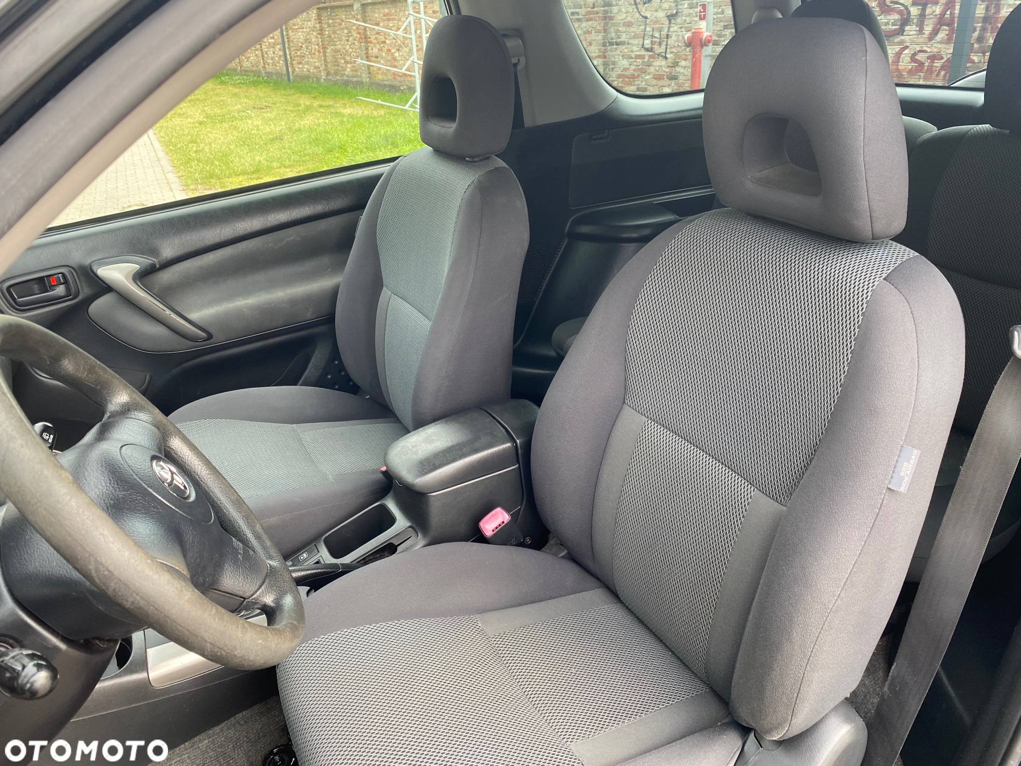 Toyota RAV4 1.8 VVT-i 4x2 - 9
