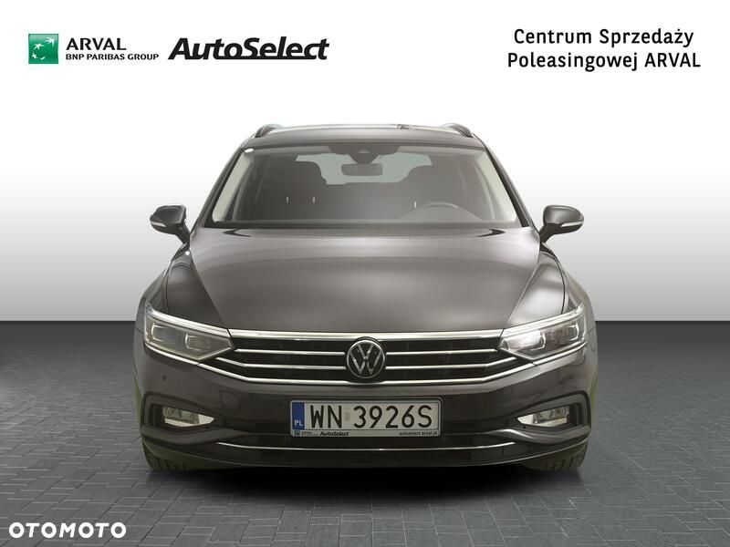 Volkswagen Passat - 10