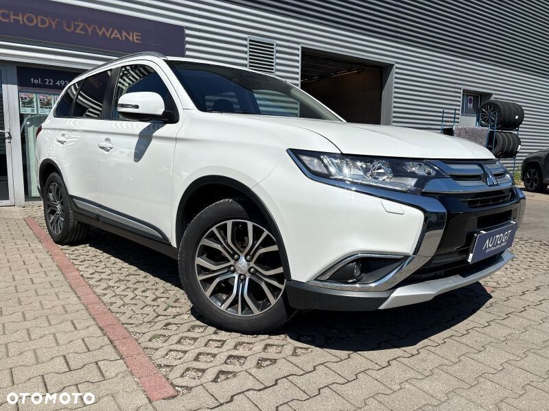 Mitsubishi Outlander 2.0 Instyle + 4WD CVT - 19