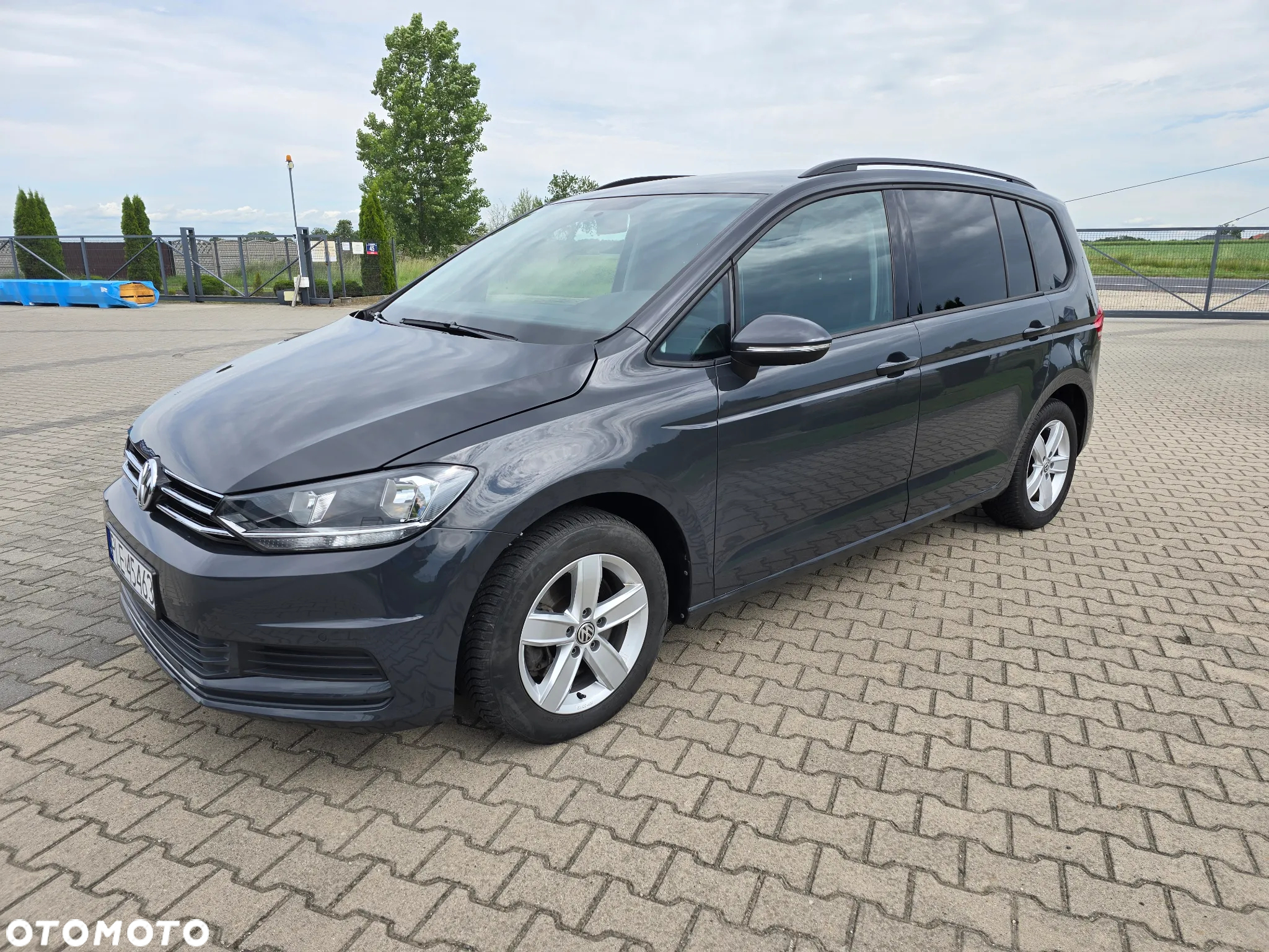 Volkswagen Touran 1.5 TSI EVO Comfortline - 9