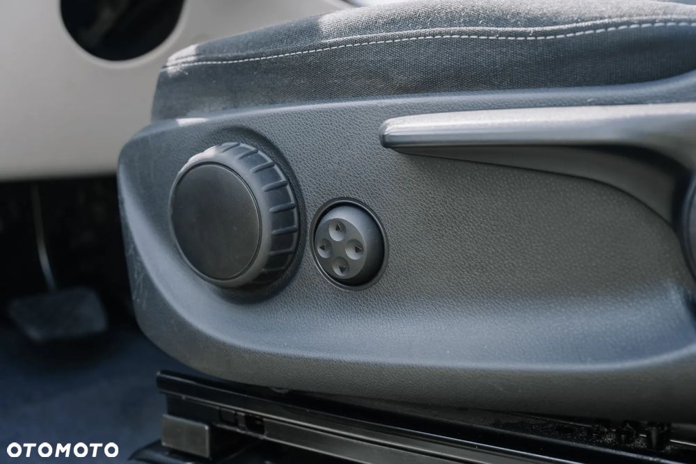 Mercedes-Benz Klasa V 250 (BlueTEC) d extralang 4Matic 7G-TRONIC - 9