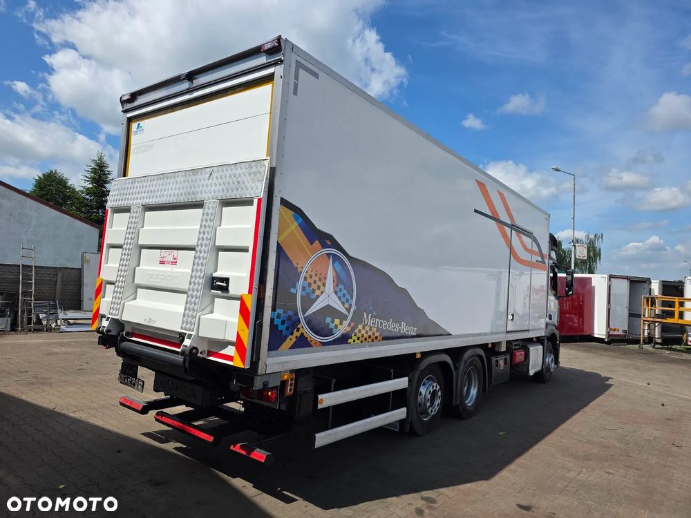 Mercedes-Benz ACTROS * ANTOS *  izoterma*kontener * napojówka*przewierty sterowane *chłodnia *kurier * kwiatówka * grzanie - 15