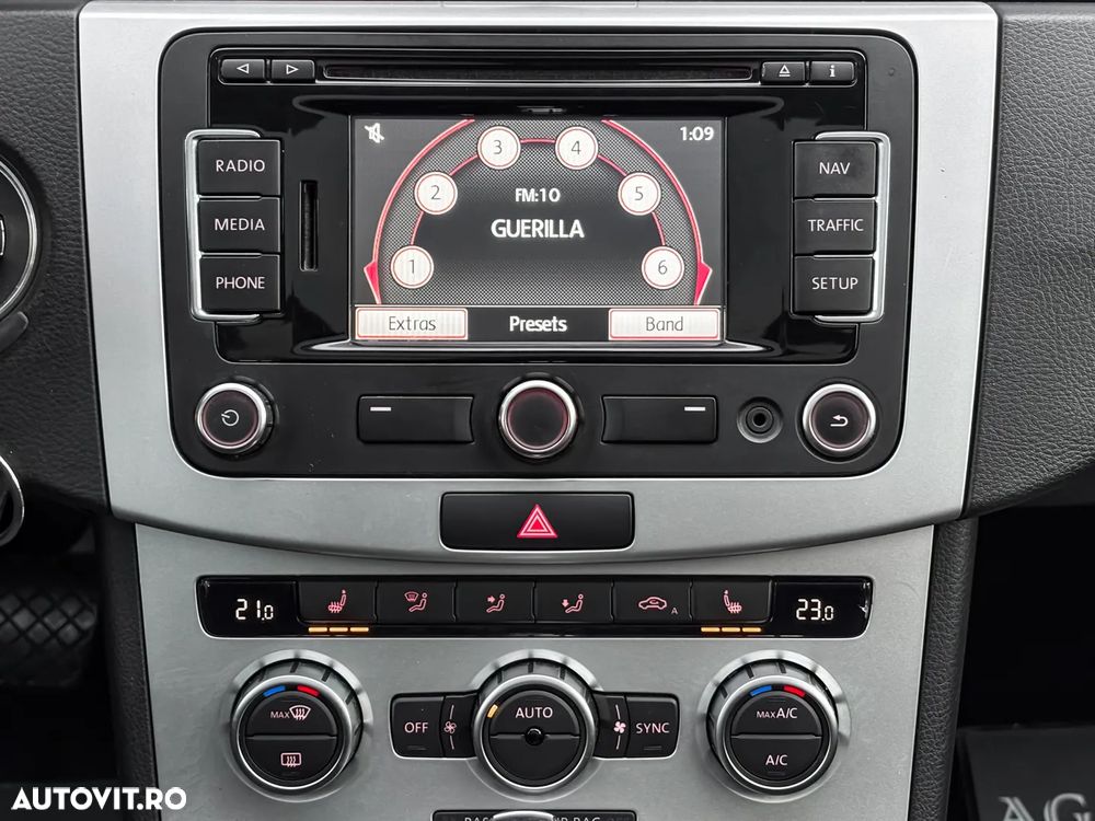 Volkswagen Passat - 17