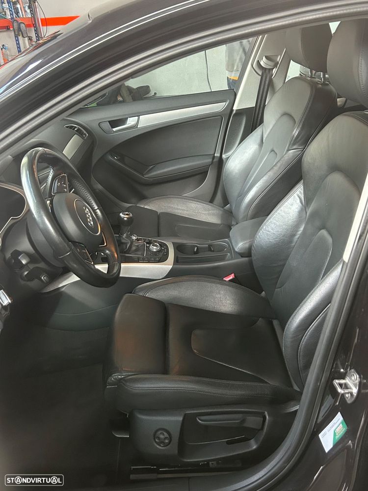 Audi A4 Avant 2.0 TDI Business Line S-line - 11