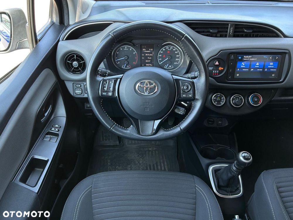 Toyota Yaris 1.5 Premium - 6