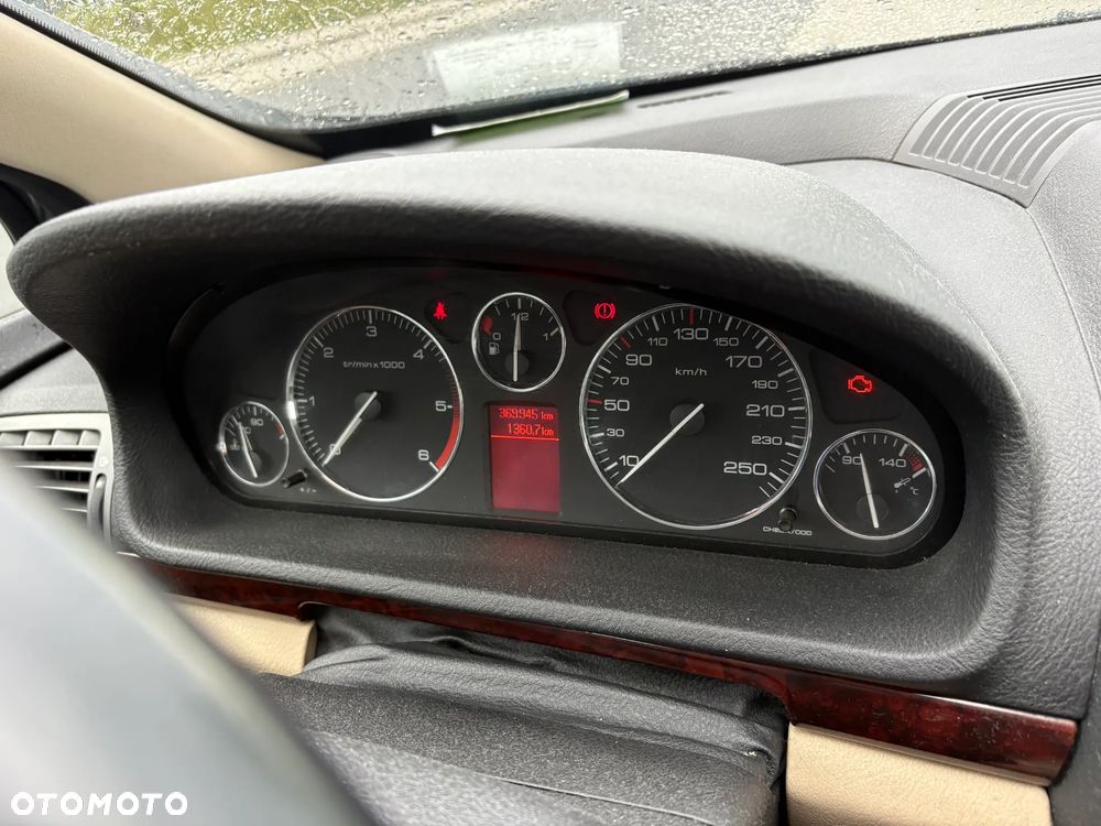 Peugeot 407 2.0 HDi Premium - 14