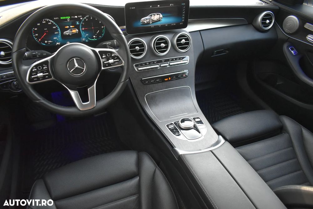Mercedes-Benz C - 19