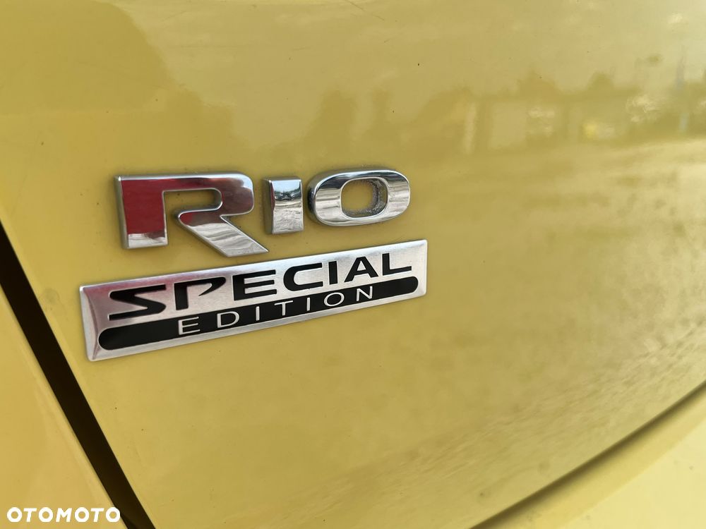 Kia Rio 1.2 Dream Team Edition - 13