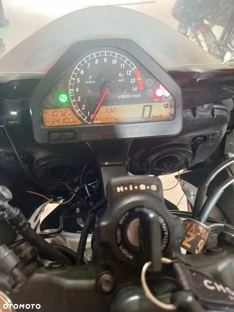 Honda CBR - 7