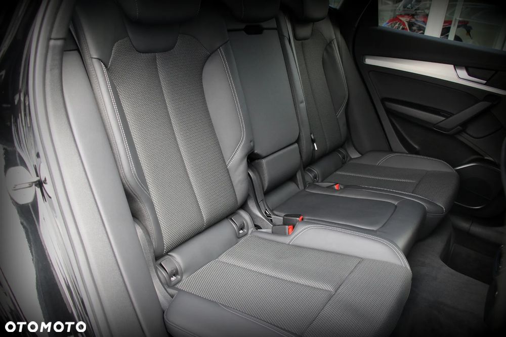 Audi Q5 50 TFSIe quattro S tronic S line - 16