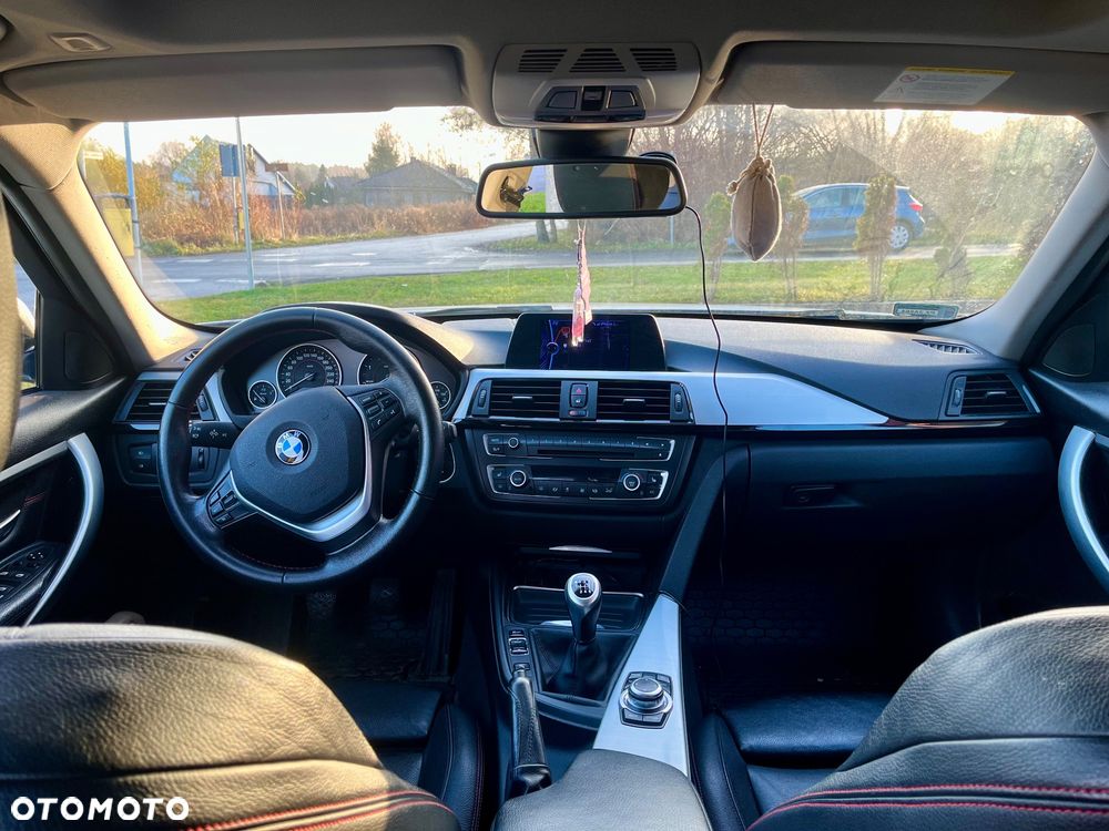 BMW Seria 3 320d - 5