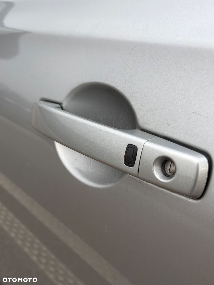 Nissan Qashqai+2 2.0 4x4 visia - 29