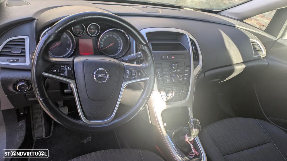 Opel Astra 1.3 CDTI Cosmo - 8