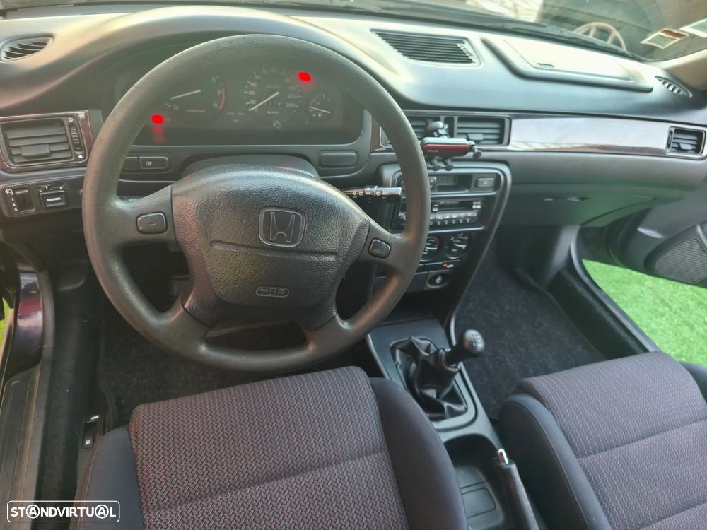 Honda Civic 1.5i LS - 11