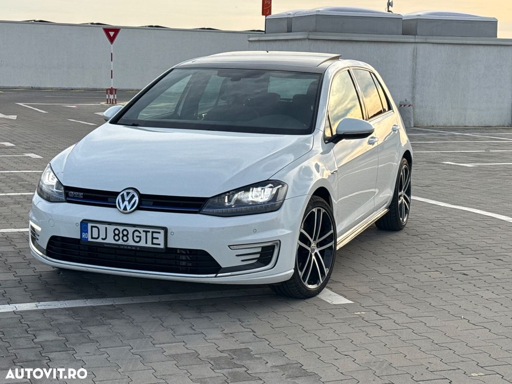 Volkswagen Golf - 16