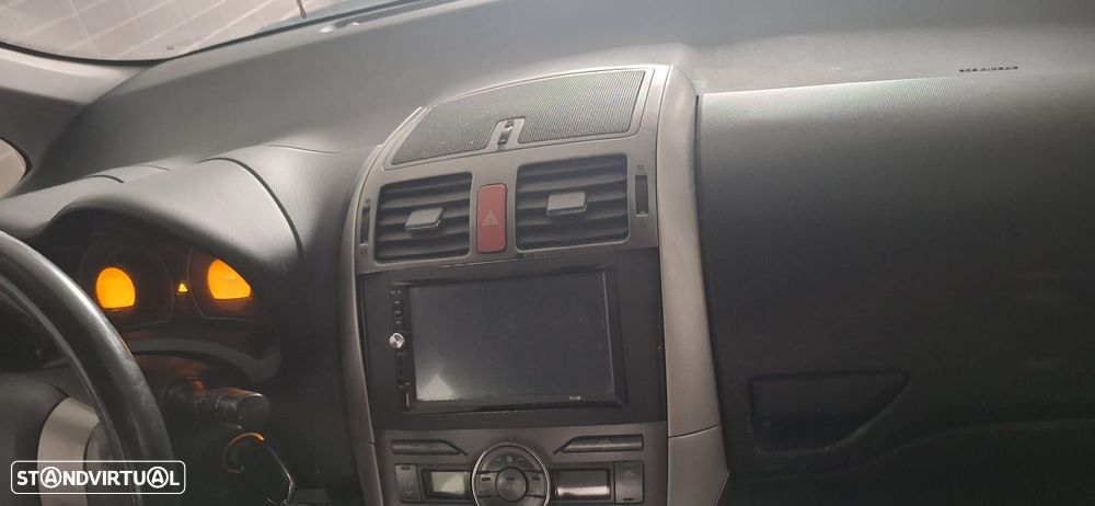 Toyota Auris 1.4 D-4D Sol - 6