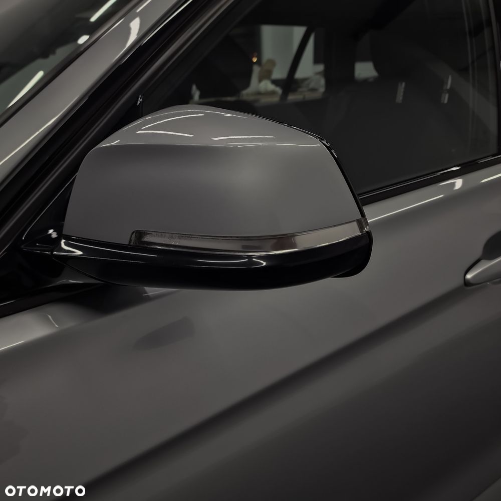 BMW Seria 3 318i M Sport Shadow - 4