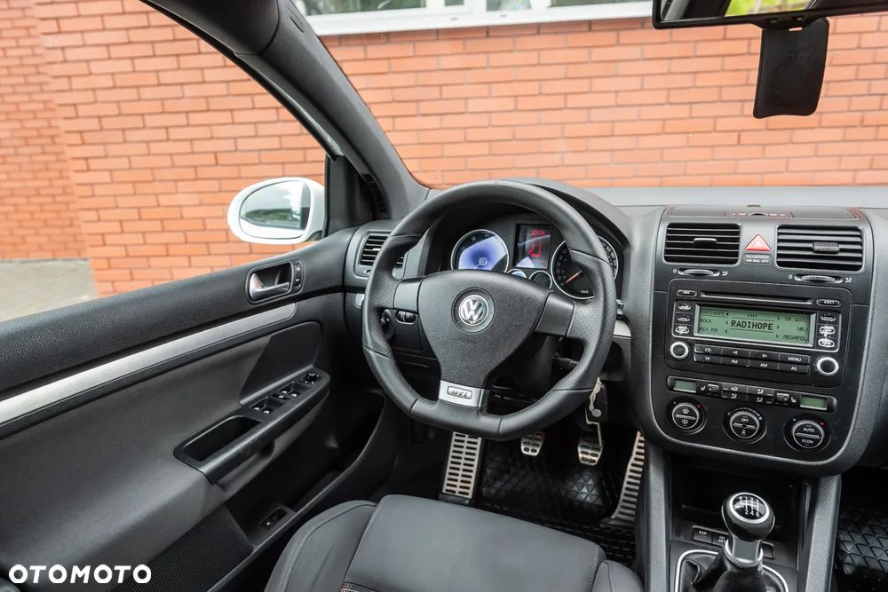 Volkswagen Golf V 2.0 TSI GTI - 17