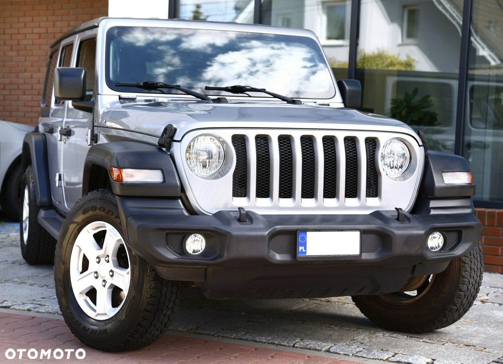 Jeep Wrangler - 22