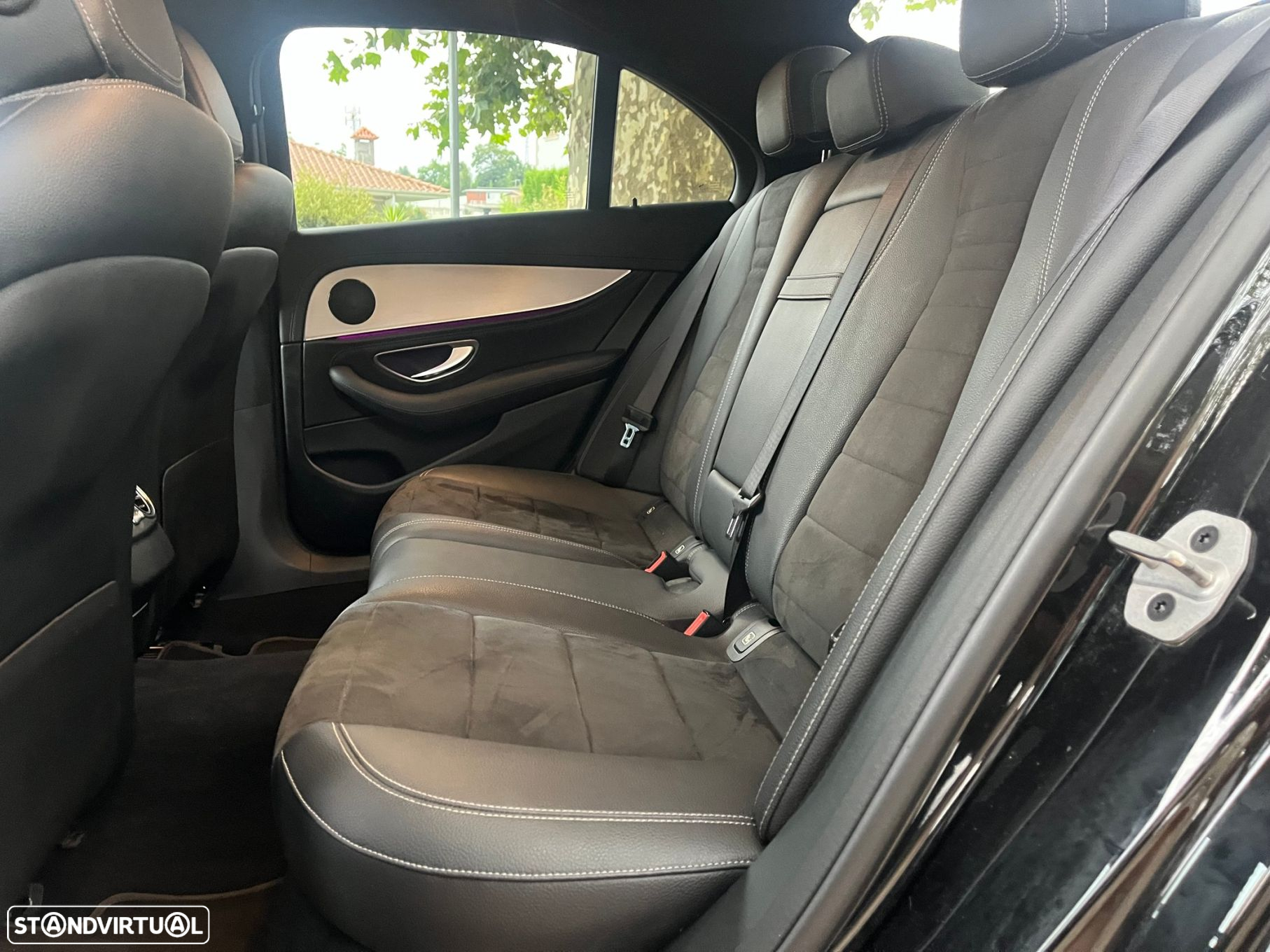 Mercedes-Benz E 300 de AMG Line - 11