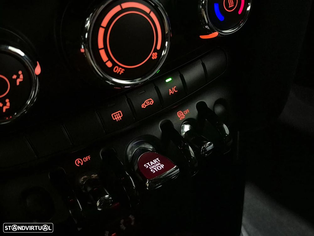MINI 3 Portas One D - 13