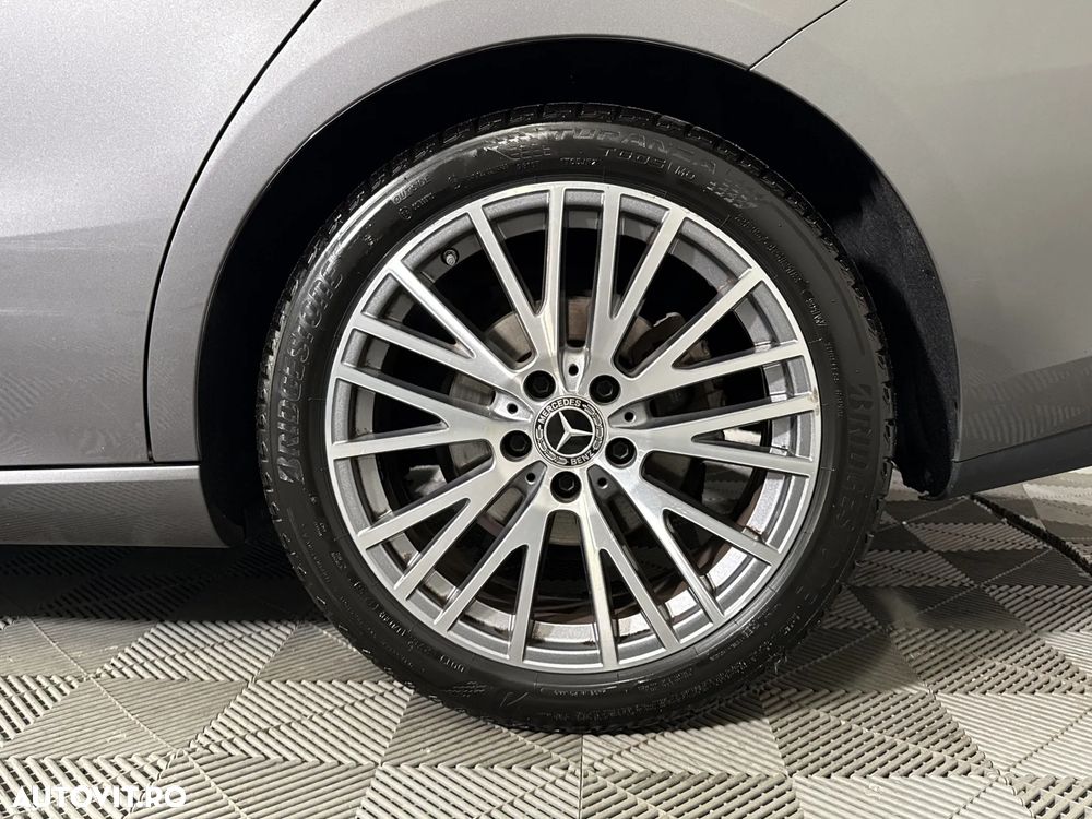 Mercedes-Benz CLA 180 7G-DCT Edition Progressive Line - 14