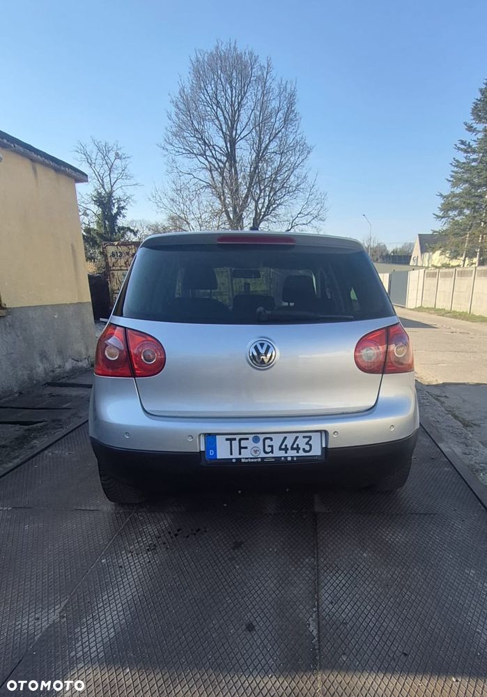 Volkswagen Golf 1.6 FSI Goal - 16