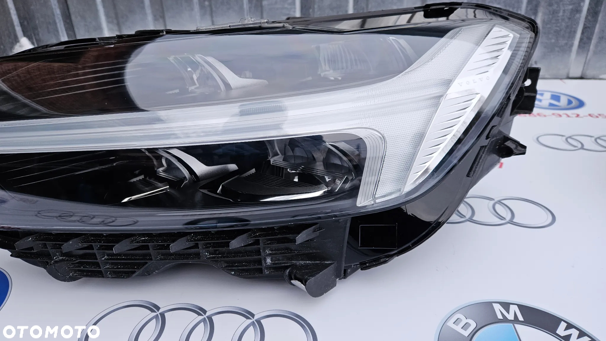 Reflektor lewy Lampa lewa VOLVO XC60 II FULL LED SYSTEM  NOWE  31420417  Czarny środek - 7