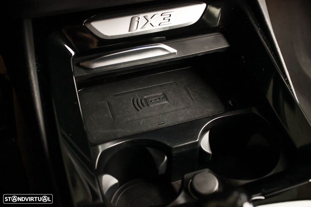 BMW iX3 M Sport Impressive - 18