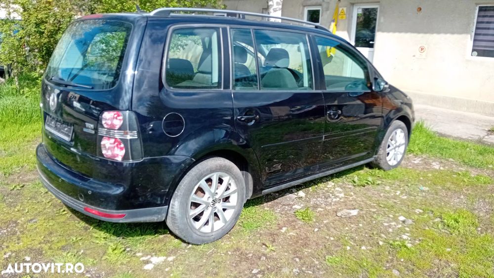 Volkswagen Touran 1.9 TDI Freestyle - 4