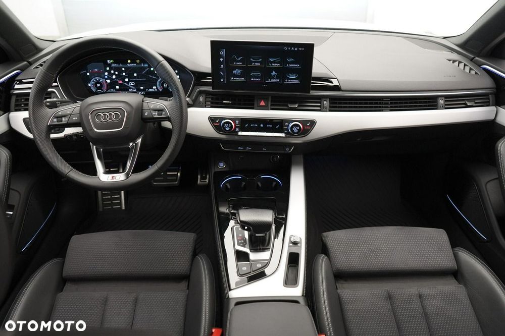 Audi A4 Limousine - 22