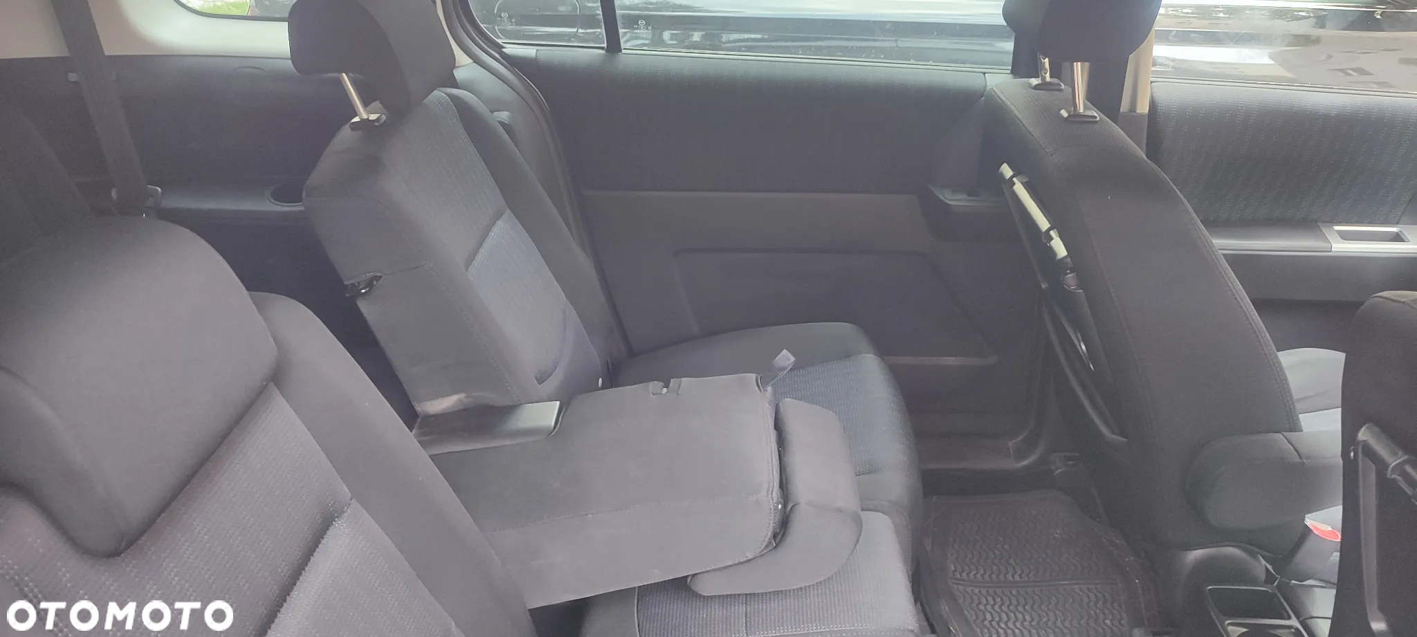 Mazda 5 2.0 CD DPF Exclusive - 20