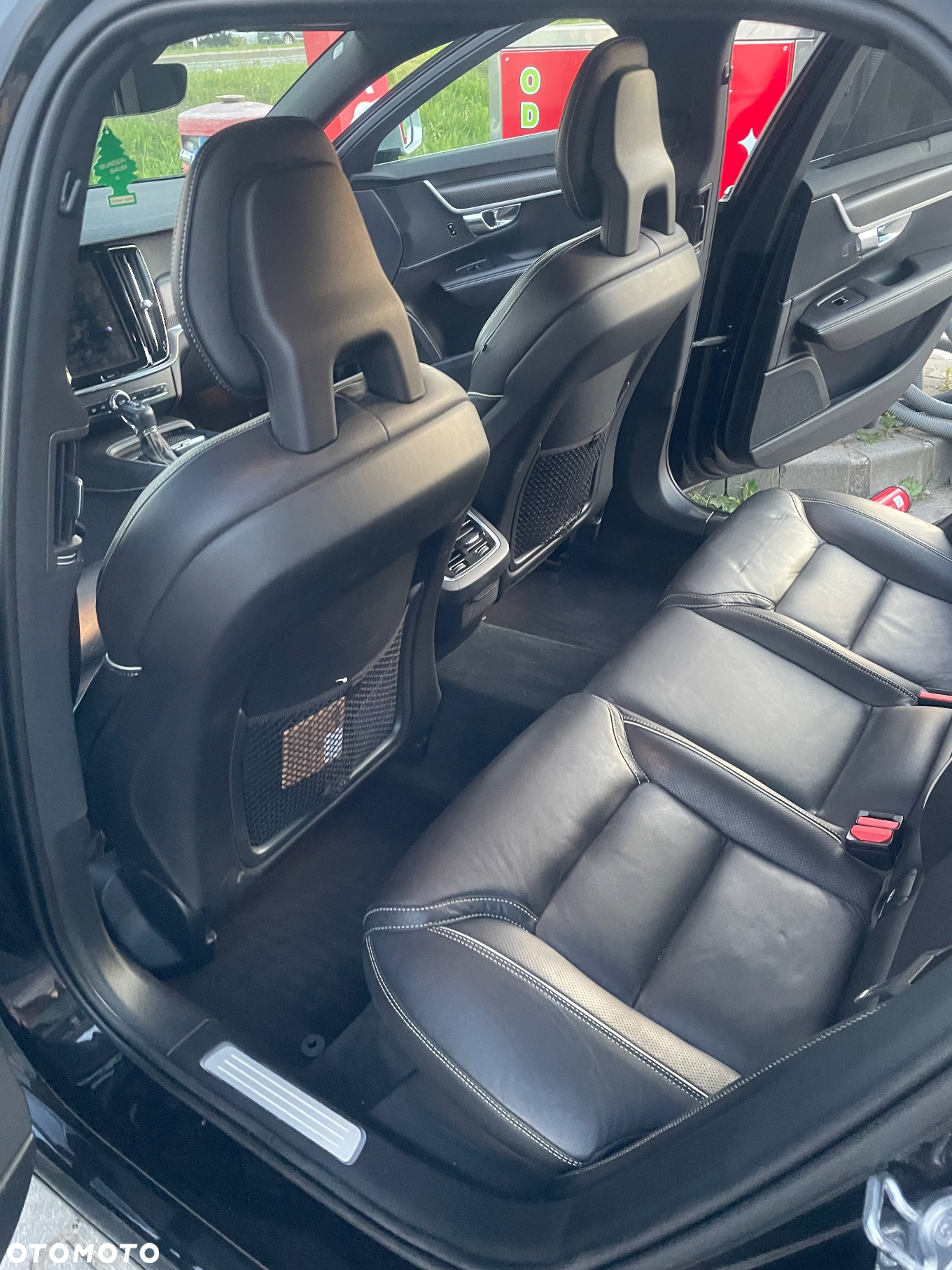 Volvo V90 T6 AWD R-Design - 16