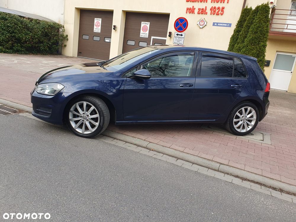 Volkswagen Golf - 5