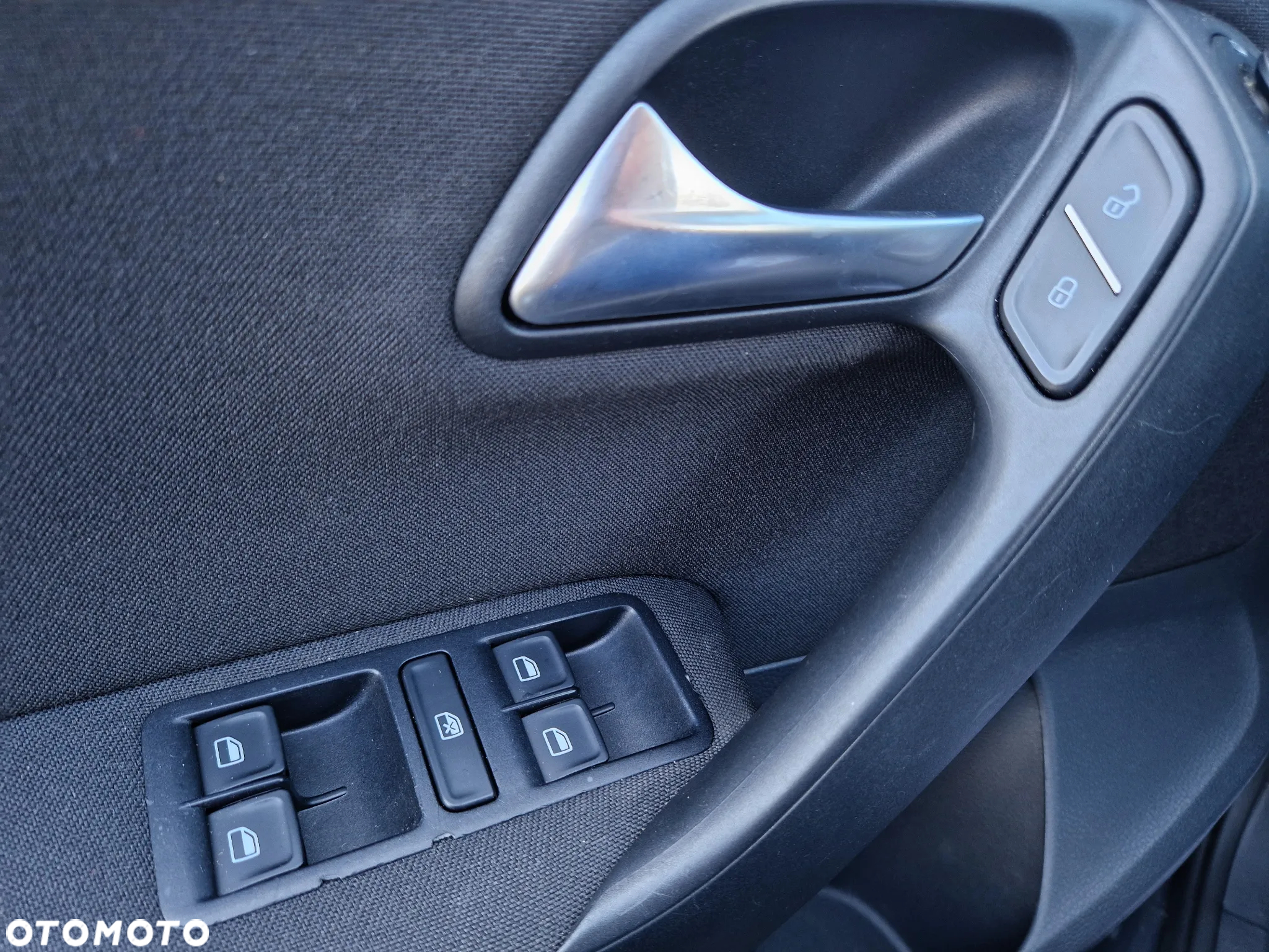 Volkswagen Polo 1.2 TSI DSG Comfortline - 32