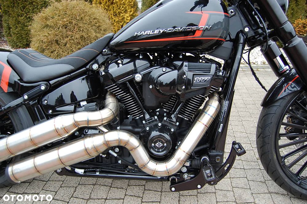 Harley-Davidson Softail Breakout - 2