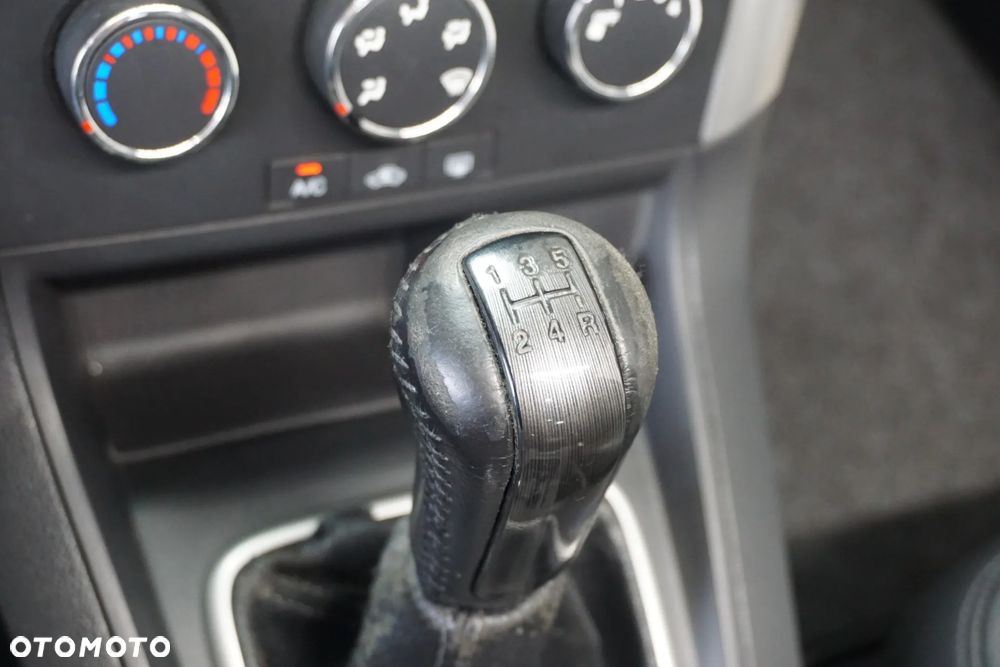 Chevrolet Captiva 2.4 2WD 5 Sitzer LS - 30