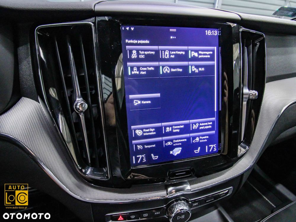 Volvo XC 60 D4 AWD R-Design - 22