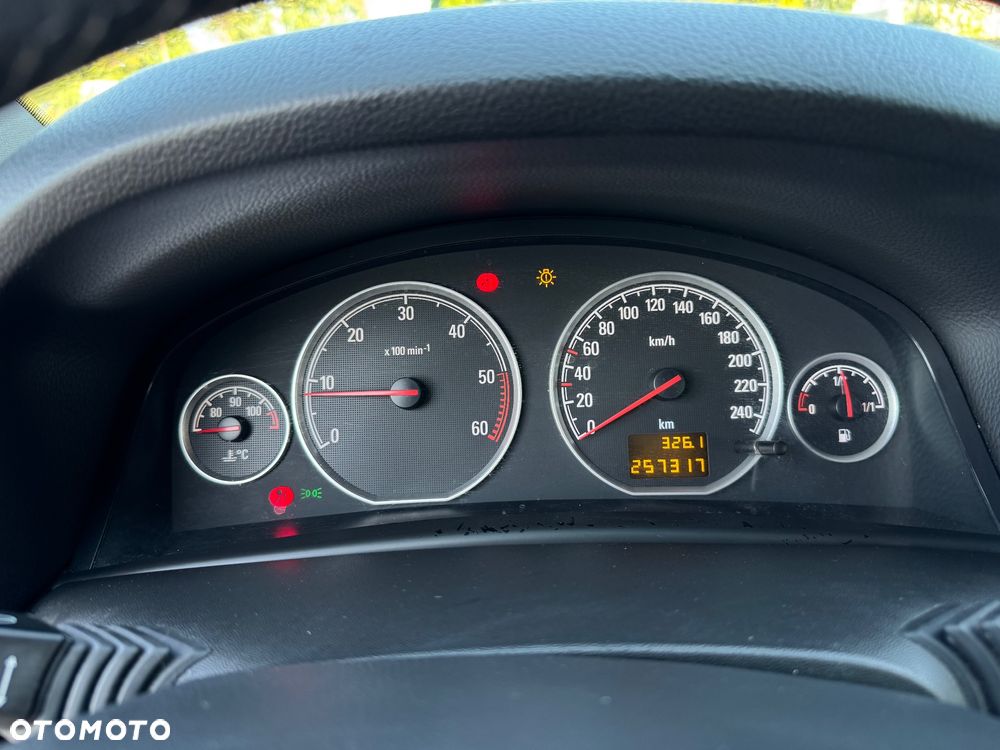 Opel Vectra 1.9 CDTI Cosmo - 11