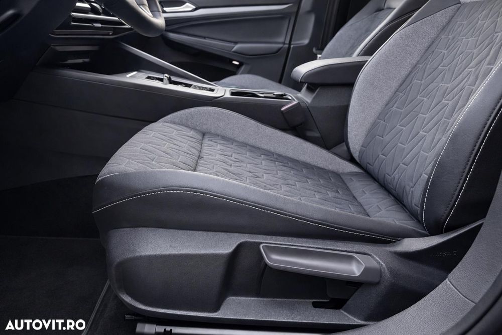 Volkswagen Golf 1.5 eHybrid OPF DSG Goal - 11