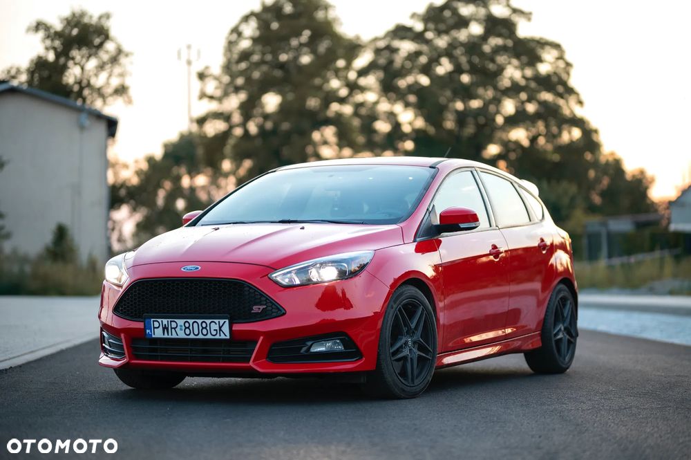 Ford Focus 2.0 EcoBoost ST - 1