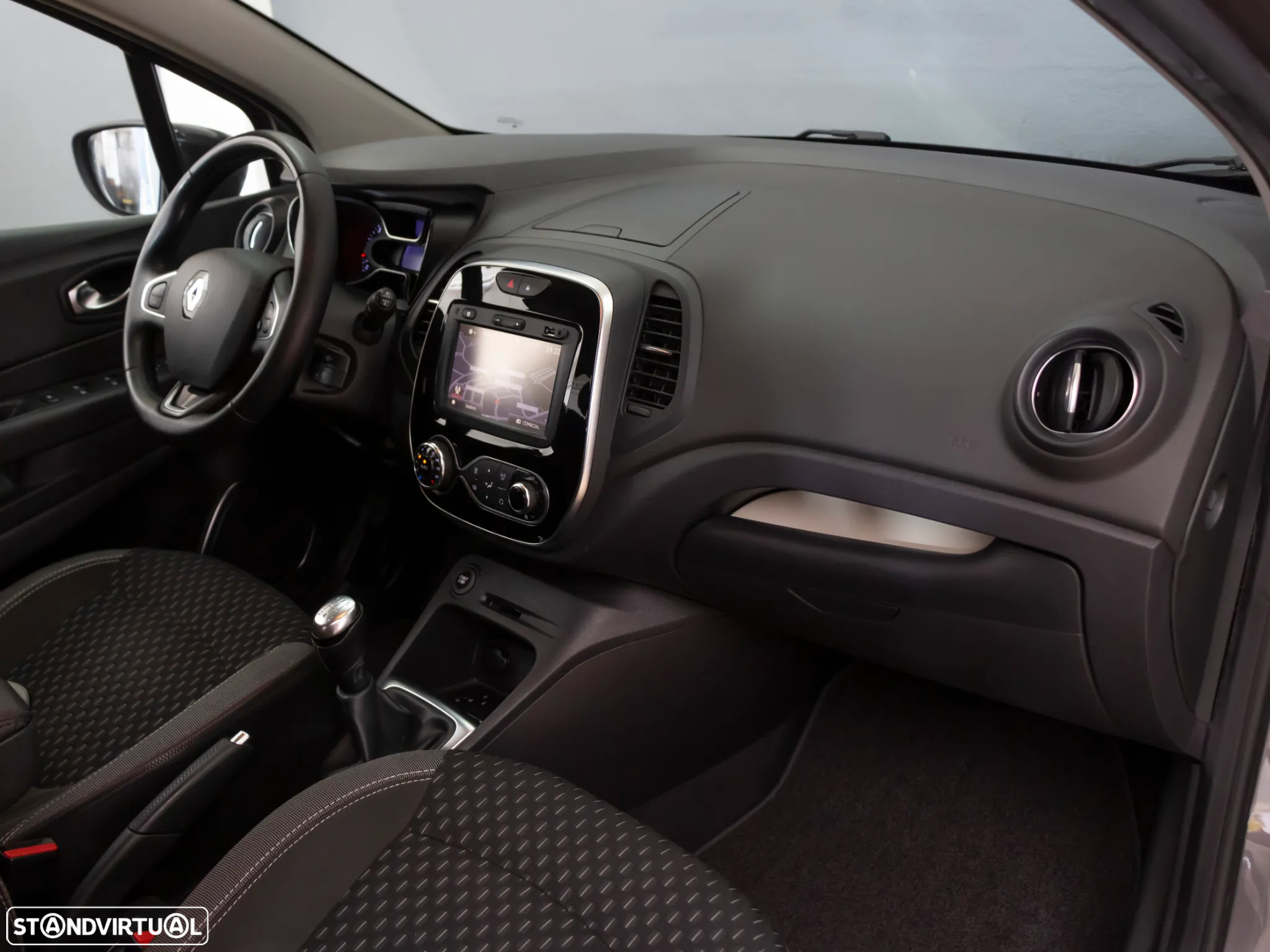Renault Captur 1.5 dCi Exclusive - 14