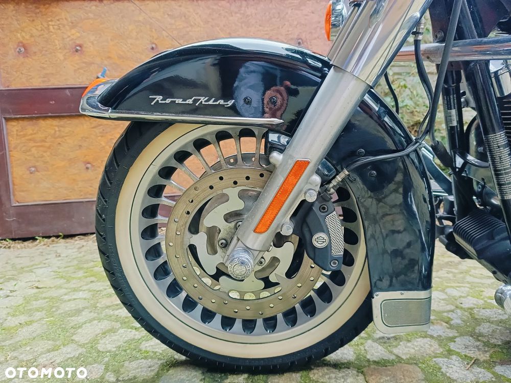 Harley-Davidson Touring Road King - 17