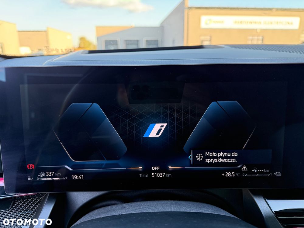 BMW Seria 5 550e xDrive PHEV M Sport - 28