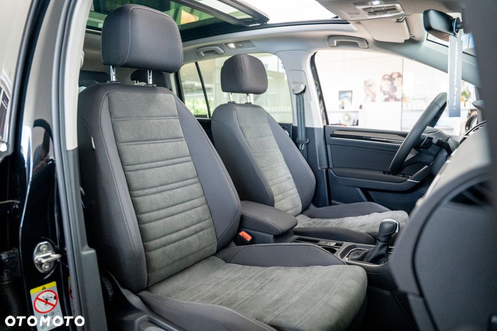 Volkswagen Touran 1.5 TSI EVO Highline DSG - 8
